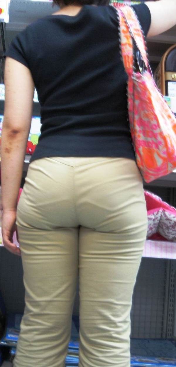 デカ尻_素人_パンツ_街撮り盗撮16