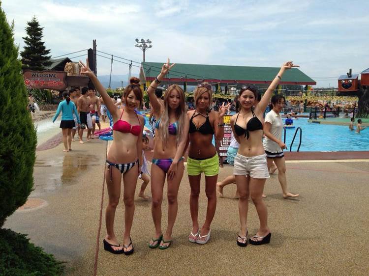 素人ギャル_水着_集合写真09