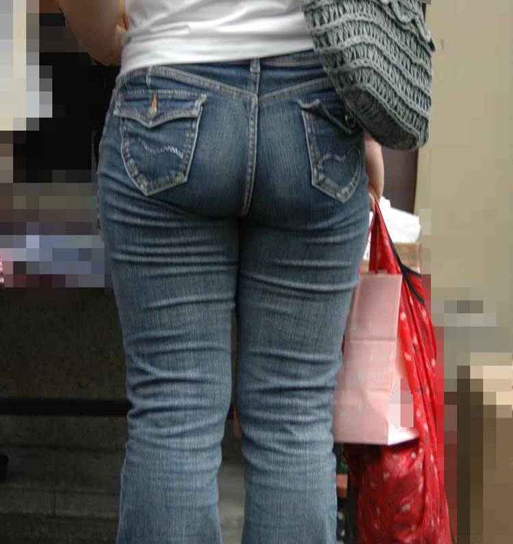 スキニージーンズ_デカ尻_街撮り盗撮17