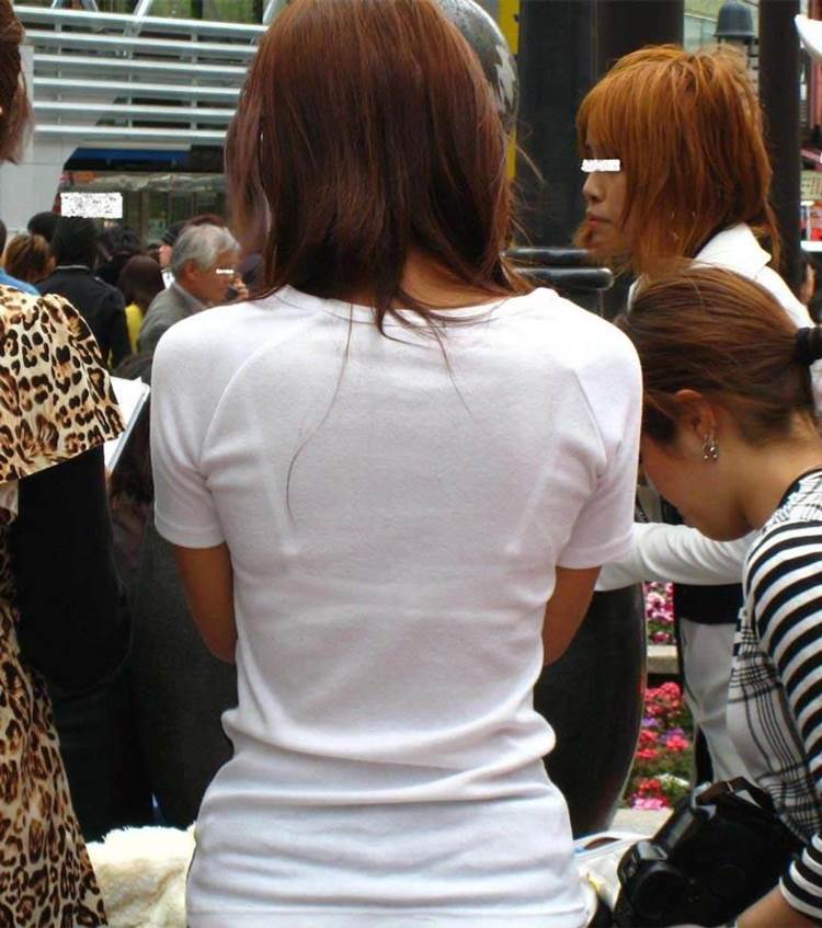 素人_白Tシャツ_街撮り_盗撮_エロ画像19