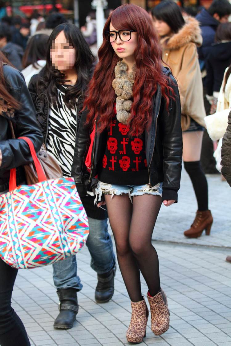 黒パンスト_冬服_素人_街撮り_エロ画像03