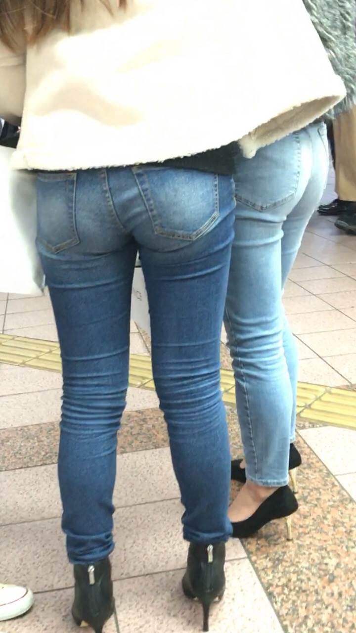 素人_デニム_街撮り_盗撮_エロ画像02