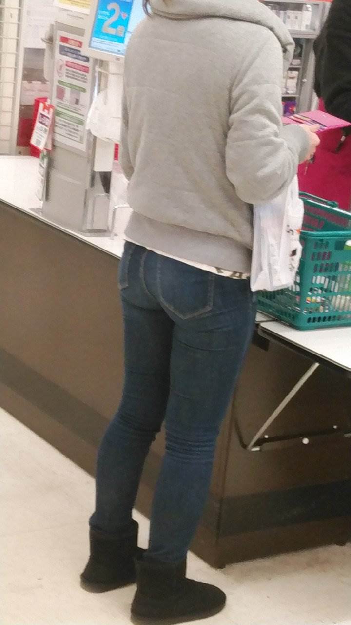 デニム_スキニージーンズ_盗撮_エロ画像21