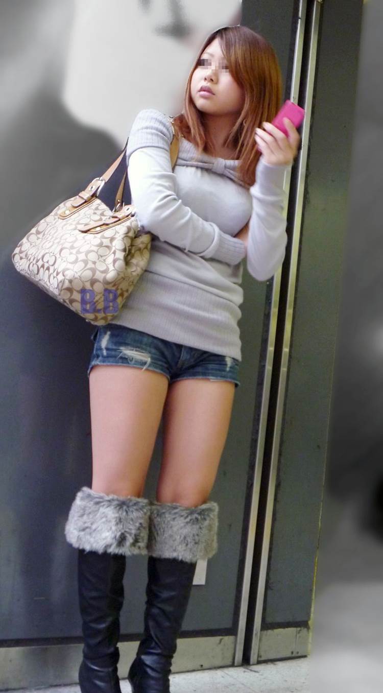 デニムホットパンツ_街撮り_素人06