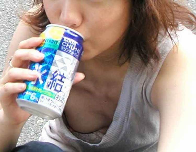素人_胸チラ_乳首ポロリ07