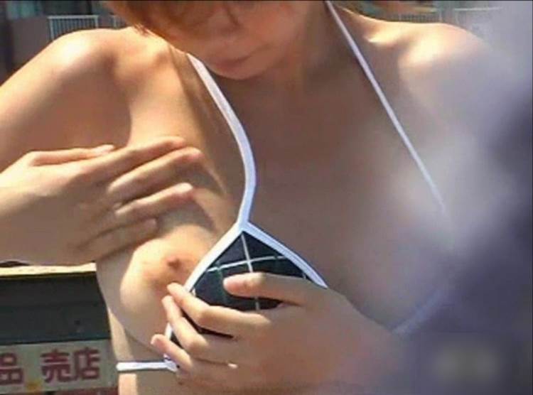 素人_ポロリ事故_ビキニ水着盗撮04