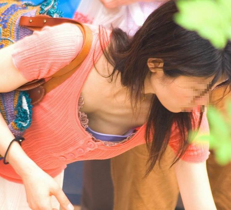 素人_胸チラ_盗撮12