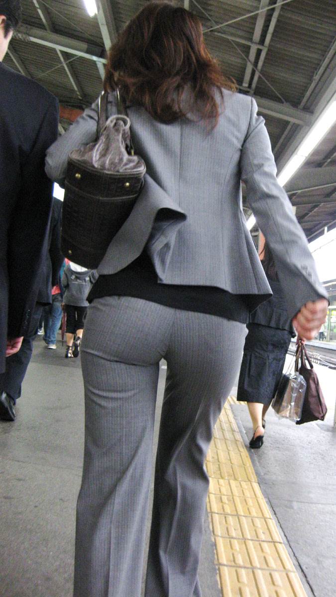 OL_素人_パンツ_パンティライン02