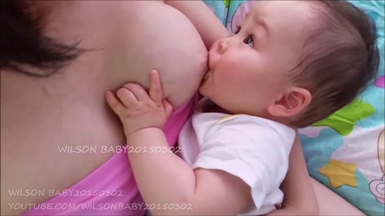 授乳_YouTube_素人動画画像13
