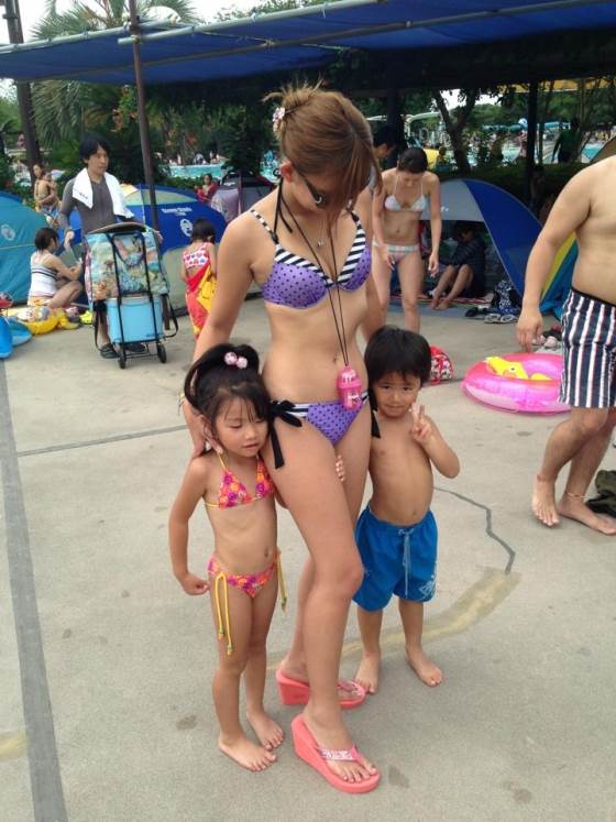 水着ママ_ギャル_海プール盗撮11