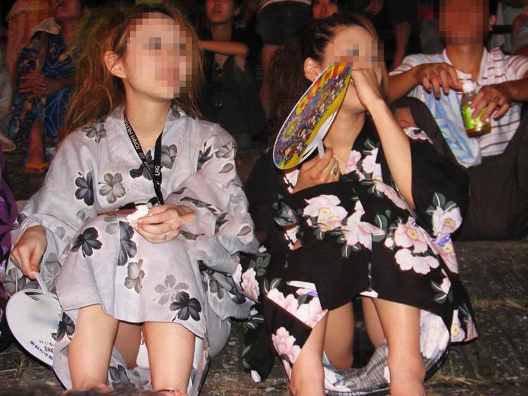 浴衣_パンチラ_盗撮エロ画像13