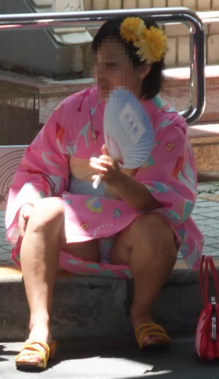 浴衣_パンチラ_盗撮エロ画像20