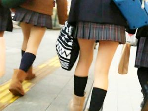 美脚JK_街撮り盗撮エロ画像