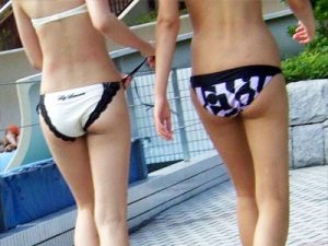 素人_ビキニ水着_食い込み盗撮