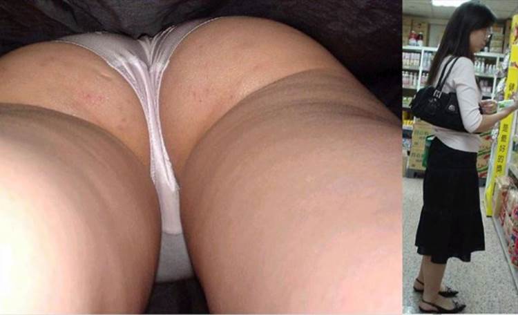 人妻_逆さ撮り_生足盗撮12