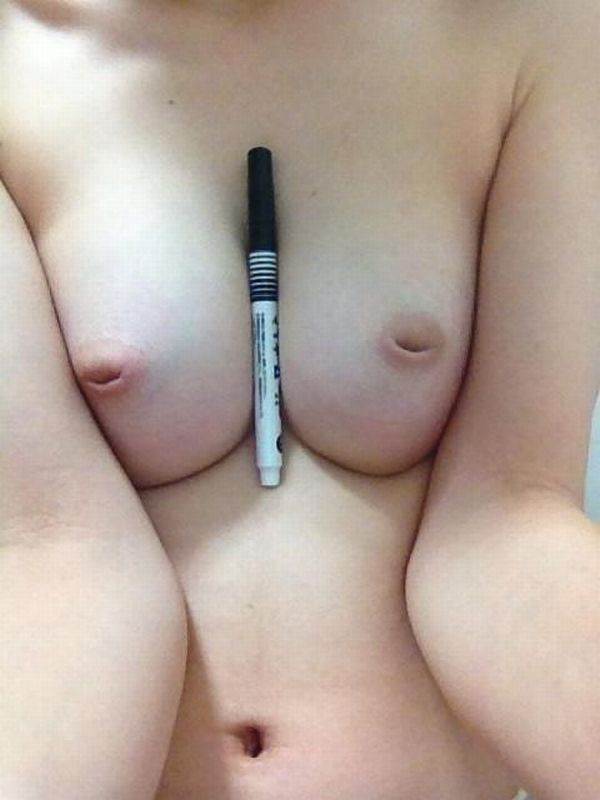 陥没乳首_素人自撮り_エロ画像07