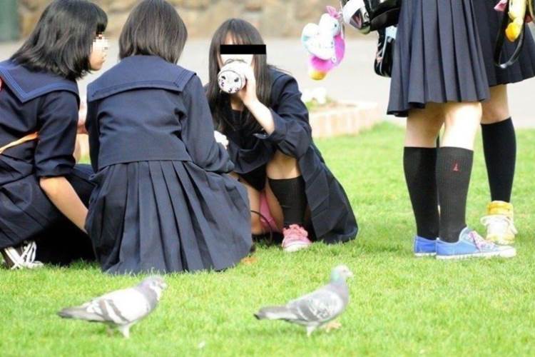 JK_パンチラ_盗撮_エロ画像16