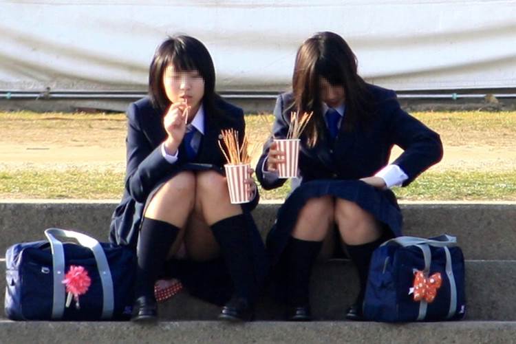 JK_パンチラ_盗撮_エロ画像12
