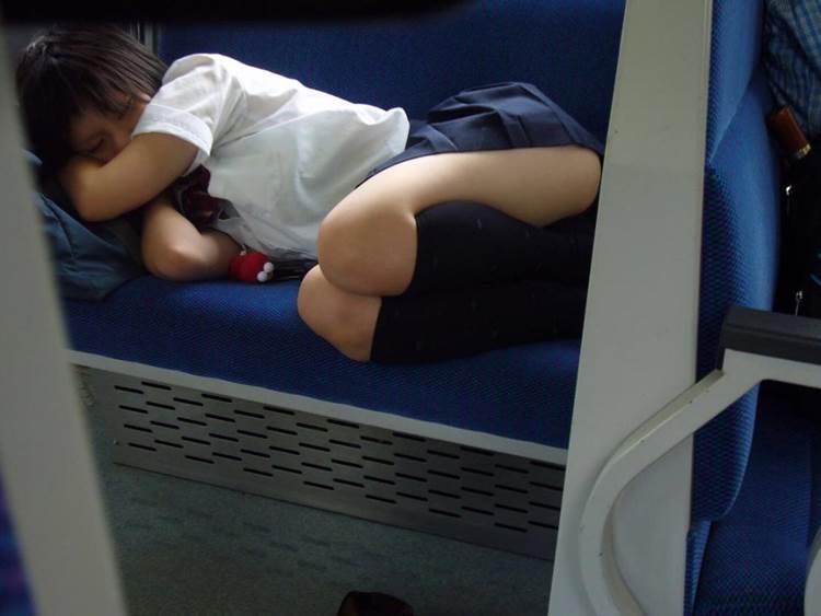 JK_居眠り_電車_盗撮_エロ画像20