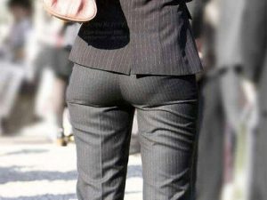 【OL街撮り盗撮エロ画像】レディーススラックスと言う名の尻肉を強調しながら通勤する素人たちを隠し撮りww