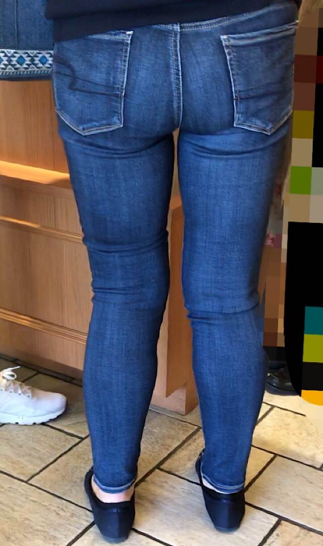 素人_デニムパンツ_街撮り_盗撮_エロ画像14