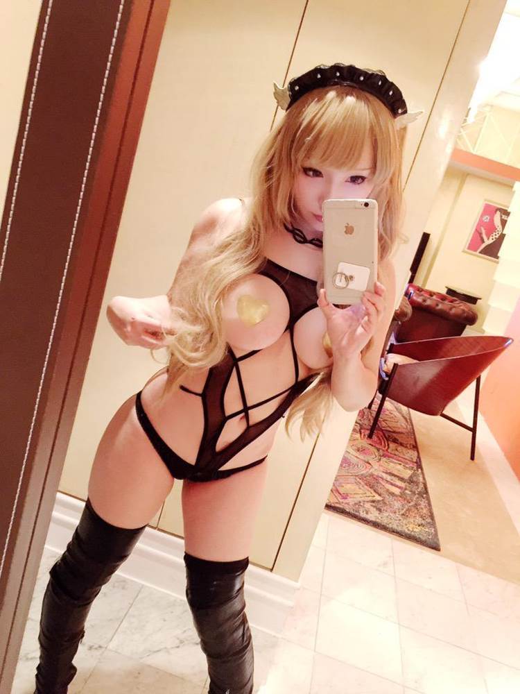 コスプレ_自撮り_エロ画像09
