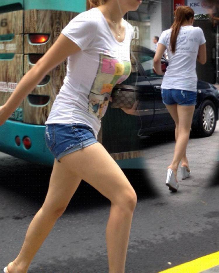 素人_白Tシャツ_街撮り_盗撮_エロ画像03