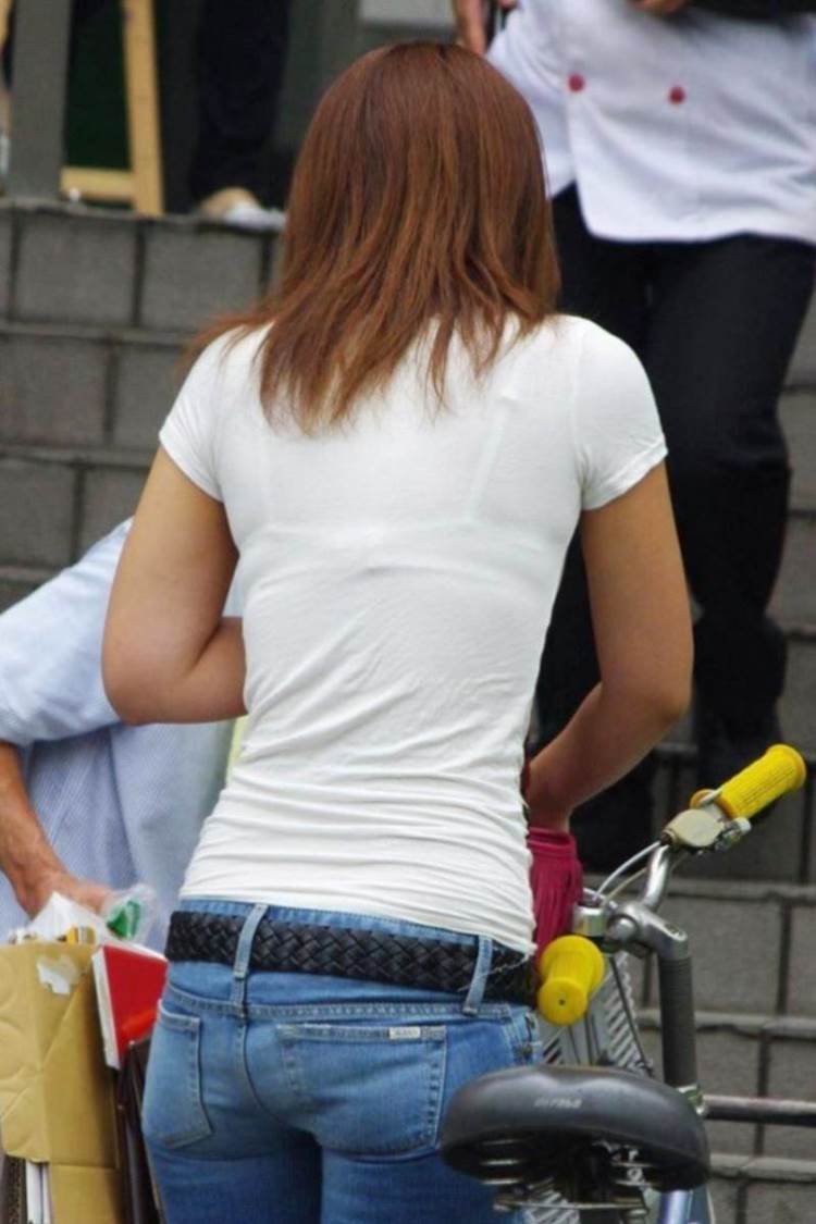 人妻_素人_透けブラ_街撮り_盗撮_エロ画像05