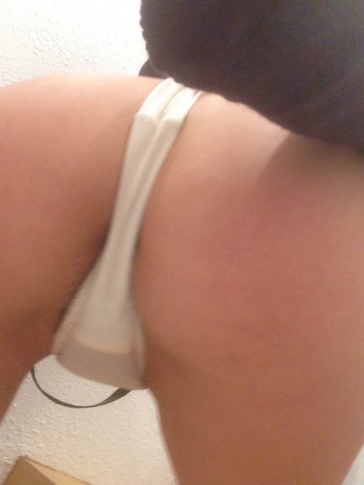 素人_白Tバック_自撮り_エロ画像07