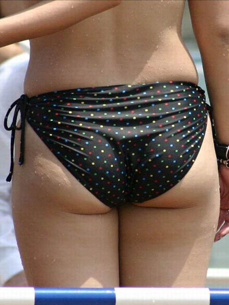 素人_水着_ハミ尻_接写_盗撮_エロ画像12