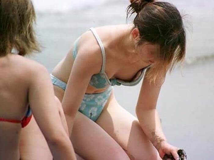 素人_ビキニ水着_胸チラ_谷間_盗撮_エロ画像17