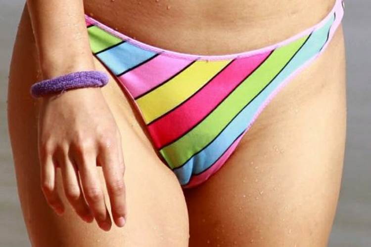 水着_股間_接写_盗撮_エロ画像18