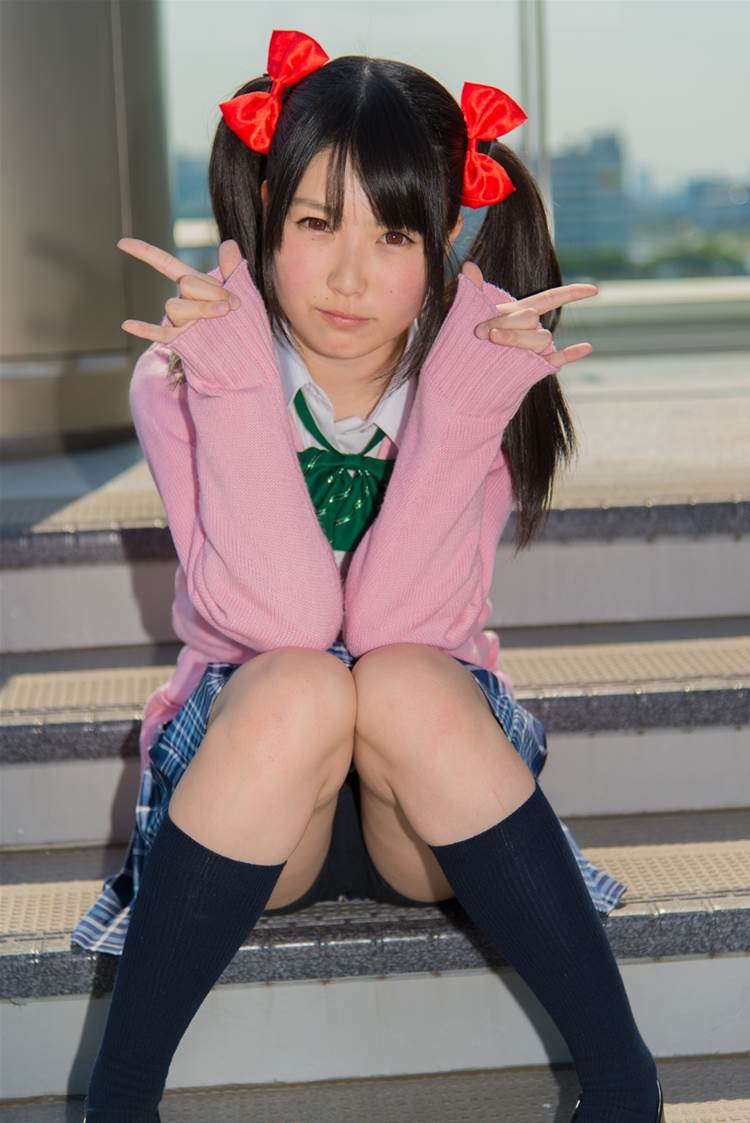 コスプレ_パンチラ_エロ画像03