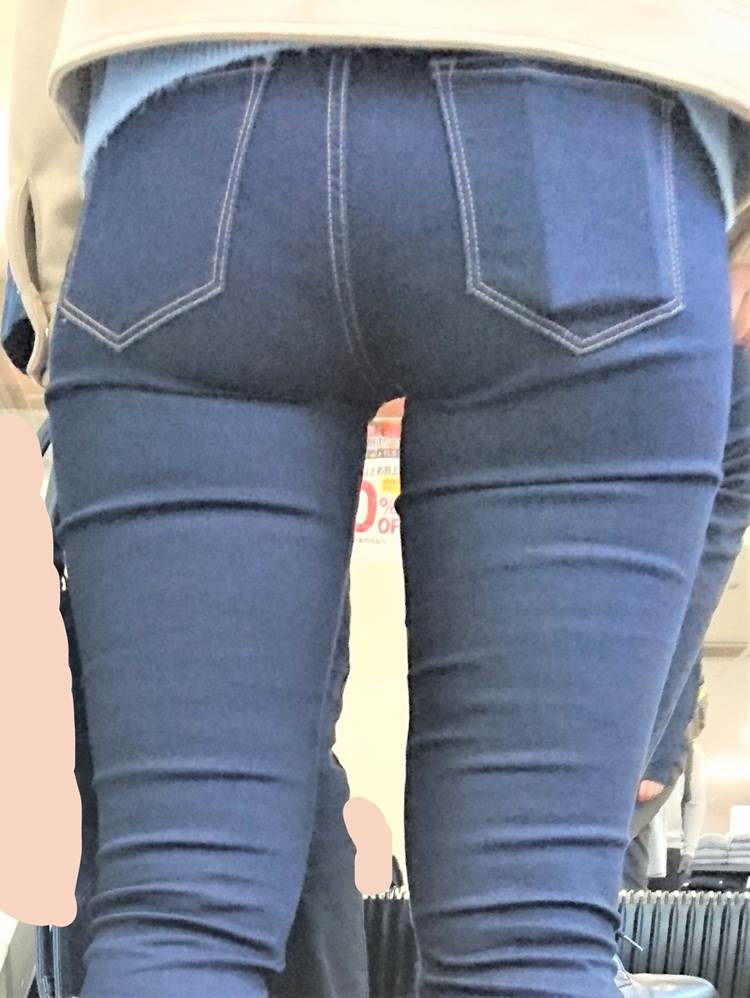 デニム_スキニー_街撮り盗撮_エロ画像17