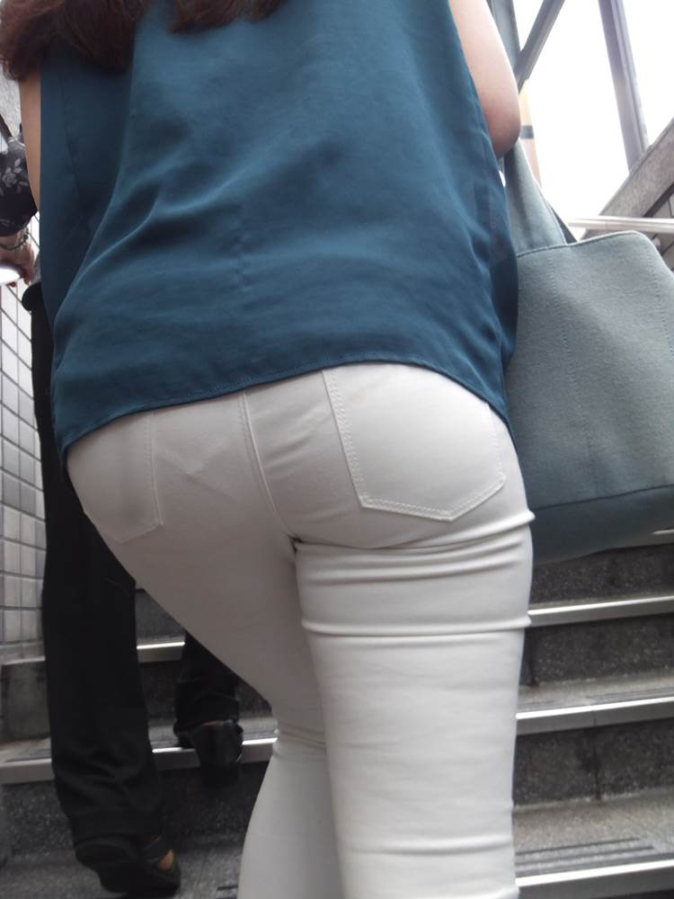 素人_白パンツ_街撮り_盗撮_エロ画像19