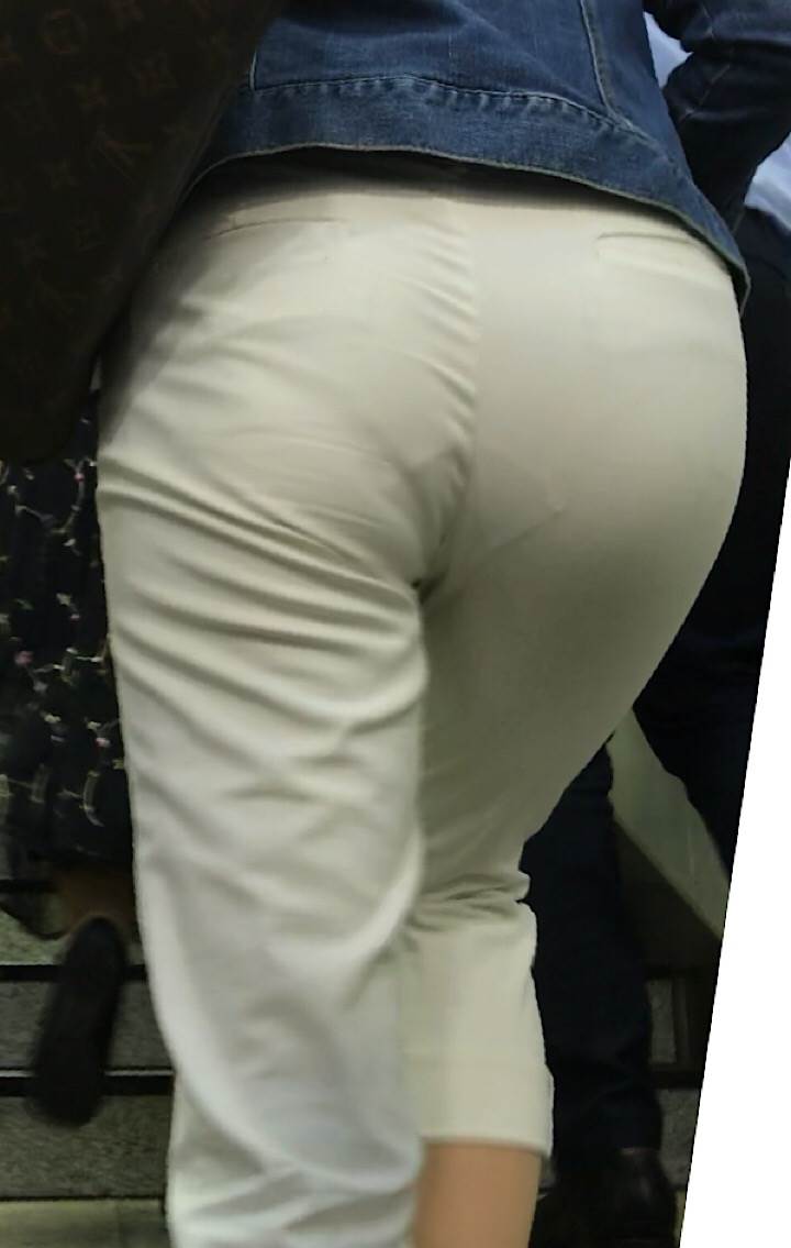 素人_白パンツ_街撮り_盗撮_エロ画像05