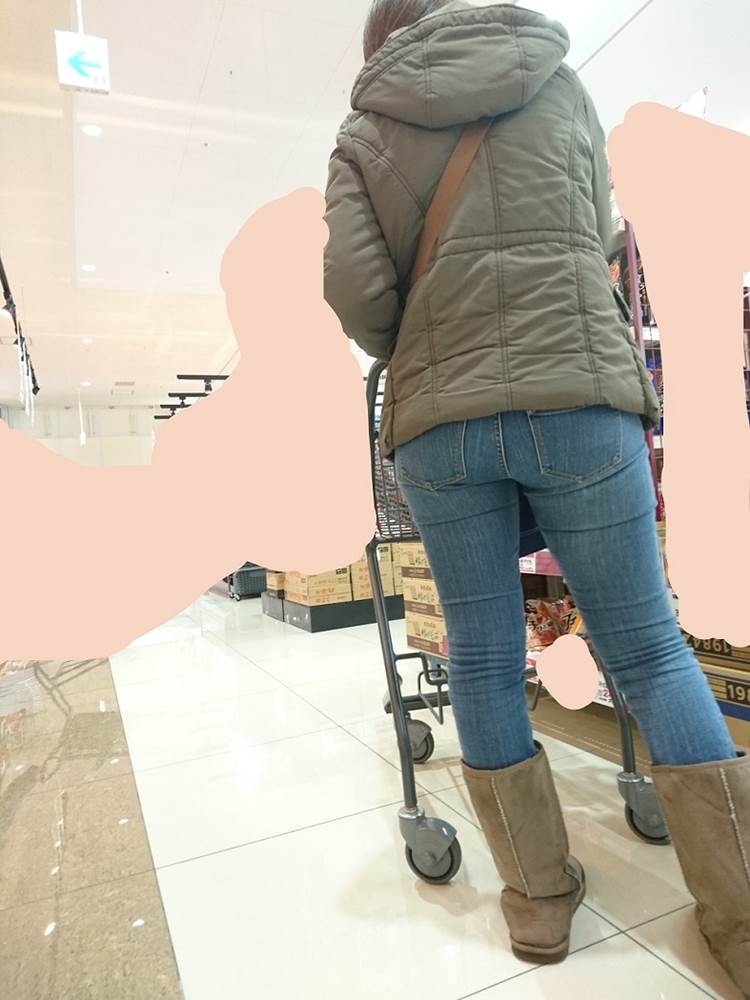 素人_デニム_街撮り_盗撮_エロ画像23