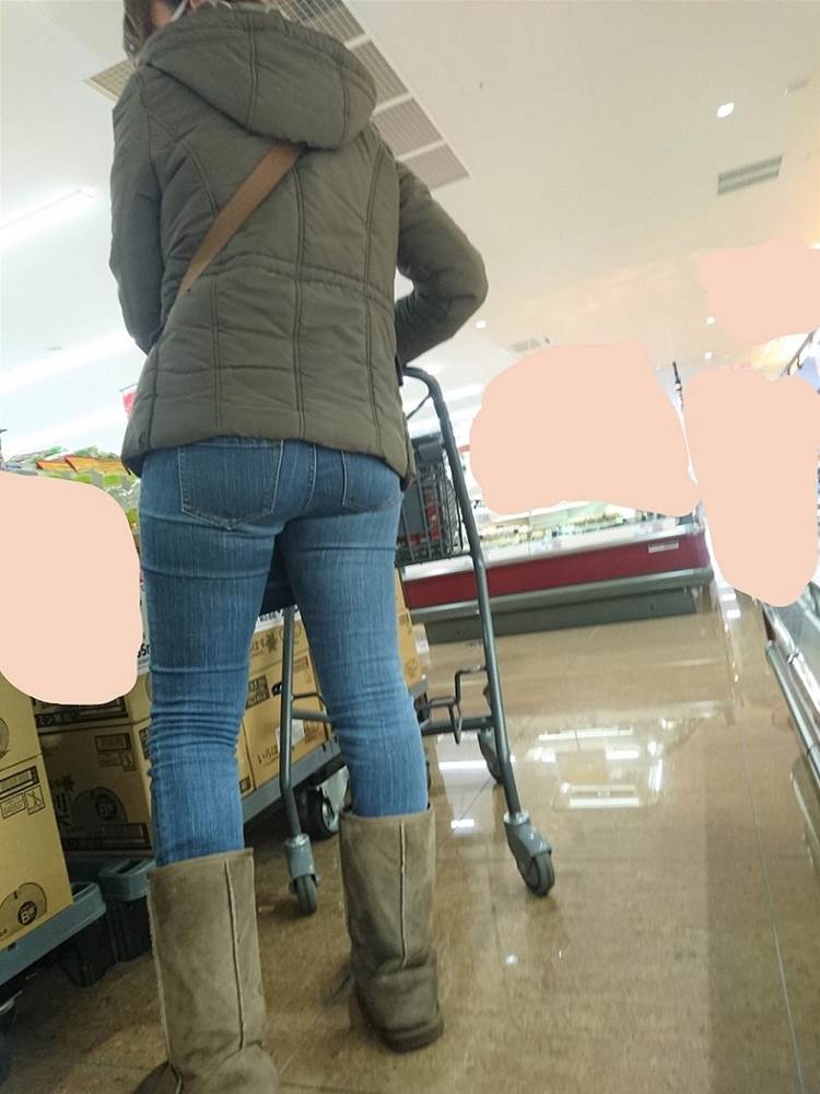 素人_デニム_街撮り_盗撮_エロ画像25