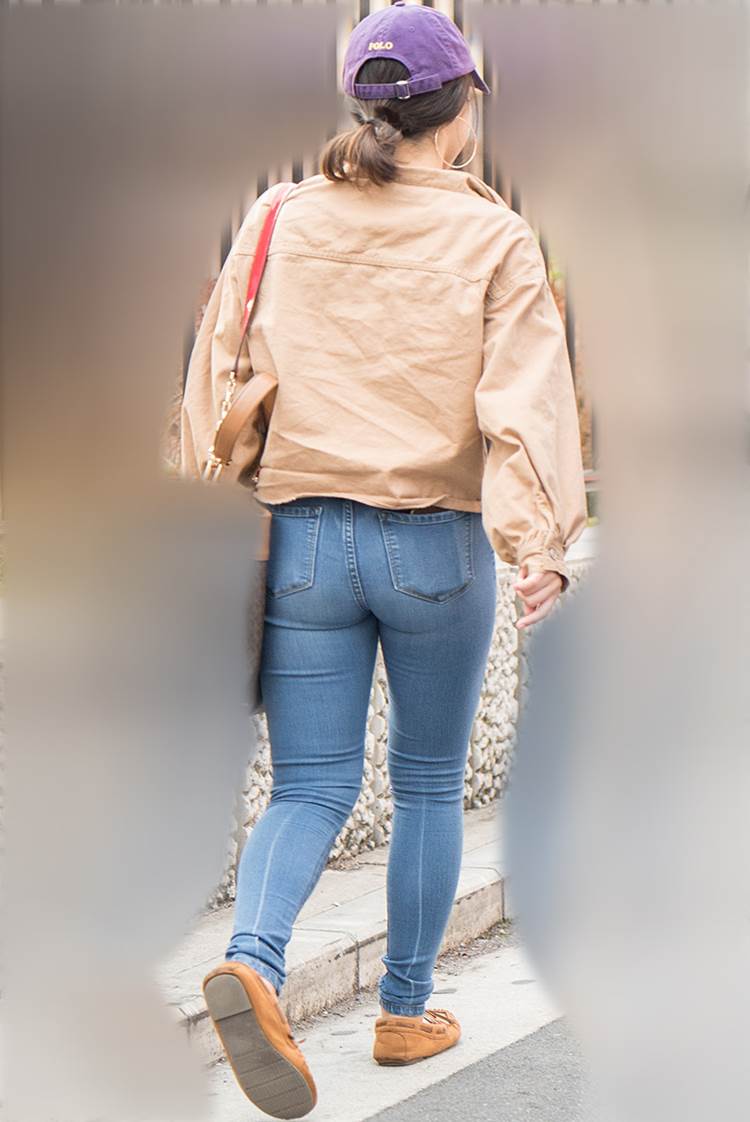 デニム_スキニージーンズ_盗撮_エロ画像03